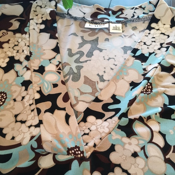 Cato Top - Picture 4 of 5